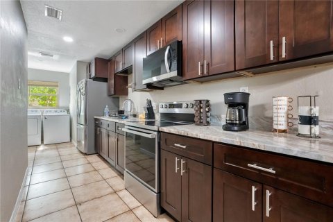 Villa ou maison à vendre à Orlando, Floride: 3 chambres, 108.42 m2 № 2280038 - photo 12