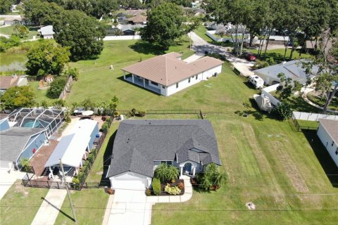Casa en venta en Land O' Lakes, Florida, 3 dormitorios, 182.09 m2 № 1901489 - foto 3