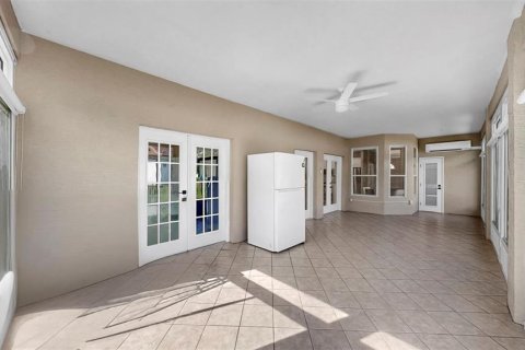 Casa en venta en Land O' Lakes, Florida, 3 dormitorios, 182.09 m2 № 1901489 - foto 15