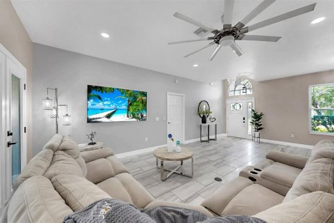 Casa en venta en Land O' Lakes, Florida, 3 dormitorios, 182.09 m2 № 1901489 - foto 27