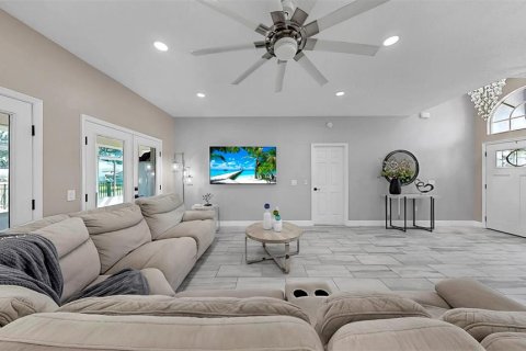 Casa en venta en Land O' Lakes, Florida, 3 dormitorios, 182.09 m2 № 1901489 - foto 28