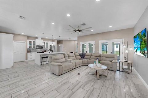 Casa en venta en Land O' Lakes, Florida, 3 dormitorios, 182.09 m2 № 1901489 - foto 18