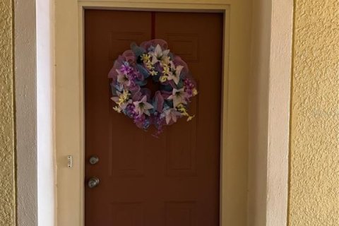 Condominio en alquiler en Orlando, Florida, 2 dormitorios, 103.31 m2 № 2275590 - foto 2