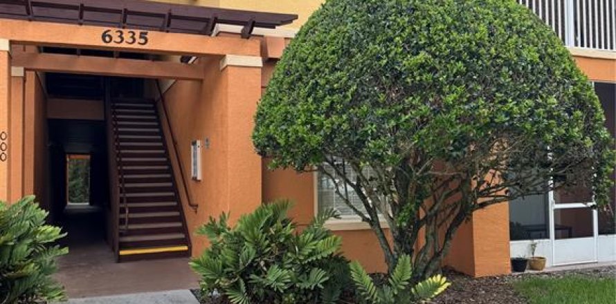 Condominio en Orlando, Florida, 2 dormitorios  № 2275590