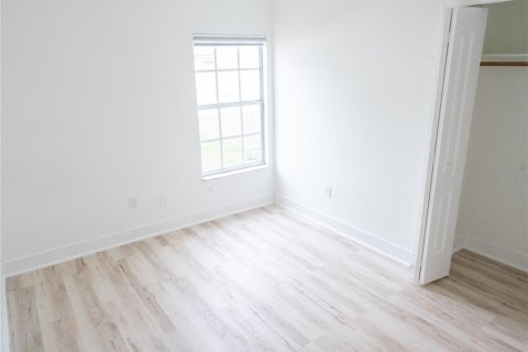 Casa en venta en Orlando, Florida, 4 dormitorios, 177.54 m2 № 2092317 - foto 18