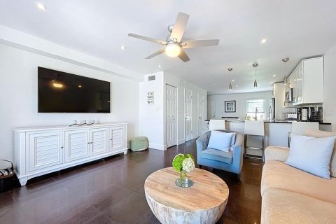 Touwnhouse à vendre à Saint Petersburg, Floride: 2 chambres, 94.95 m2 № 1642972 - photo 7