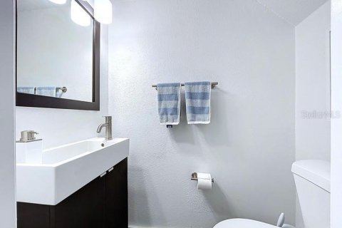 Touwnhouse à vendre à Saint Petersburg, Floride: 2 chambres, 94.95 m2 № 1642972 - photo 15