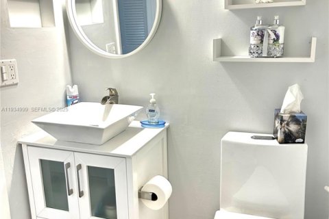 Condominio en alquiler en Lake Worth, Florida, 2 dormitorios, 126.35 m2 № 1993065 - foto 12