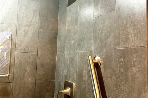 Condominio en alquiler en Lake Worth, Florida, 2 dormitorios, 126.35 m2 № 1993065 - foto 19