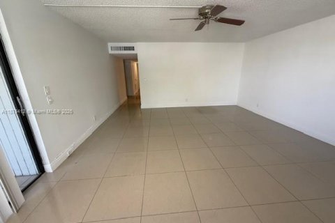 Condominio en alquiler en Aventura, Florida, 2 dormitorios, 108.7 m2 № 1928677 - foto 20