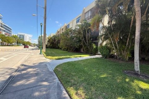 Condominio en alquiler en Aventura, Florida, 2 dormitorios, 108.7 m2 № 1928677 - foto 5