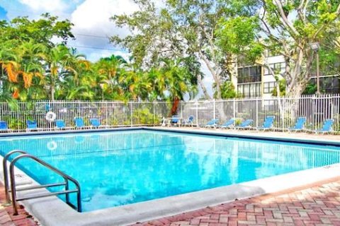 Condominio en alquiler en Aventura, Florida, 2 dormitorios, 108.7 m2 № 1928677 - foto 28