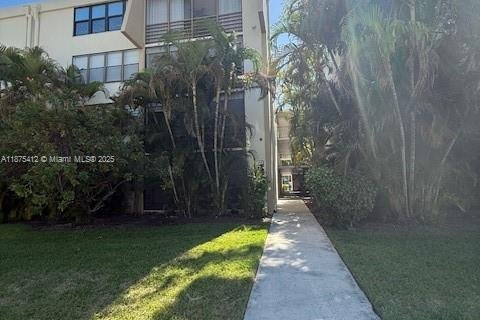 Condominio en alquiler en Aventura, Florida, 2 dormitorios, 108.7 m2 № 1928677 - foto 2