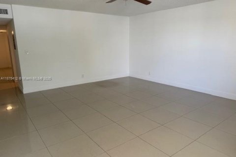 Condominio en alquiler en Aventura, Florida, 2 dormitorios, 108.7 m2 № 1928677 - foto 21