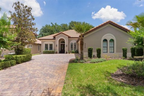 House in Howey-in-the-Hills, Florida 4 bedrooms, 179.49 sq.m. № 2198567