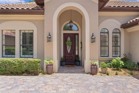 House in Howey-in-the-Hills, Florida 4 bedrooms, 179.49 sq.m. № 2198567 - photo 7