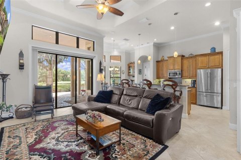 House in Howey-in-the-Hills, Florida 4 bedrooms, 179.49 sq.m. № 2198567 - photo 8