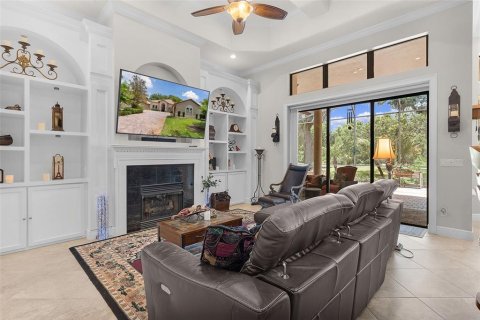 House in Howey-in-the-Hills, Florida 4 bedrooms, 179.49 sq.m. № 2198567 - photo 10