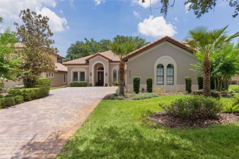 House in Howey-in-the-Hills, Florida 4 bedrooms, 179.49 sq.m. № 2198567 - photo 5