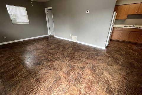 Apartment in Winter Haven, Florida 2 bedrooms, 59.83 sq.m. № 2391495 - photo 6