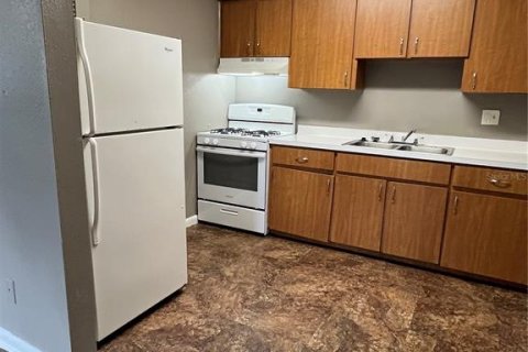Apartment in Winter Haven, Florida 2 bedrooms, 59.83 sq.m. № 2391495 - photo 7