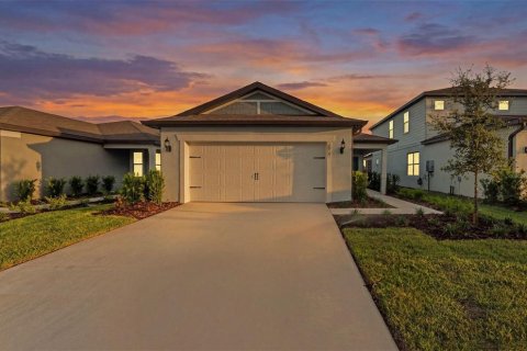 House in Wildwood, Florida 4 bedrooms, 146.79 sq.m. № 2234367 - photo 19