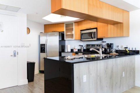 Снять в аренду кондоминиум в Майами, Флорида 2 спальни, 97.36м2, № 2088775 - фото 7