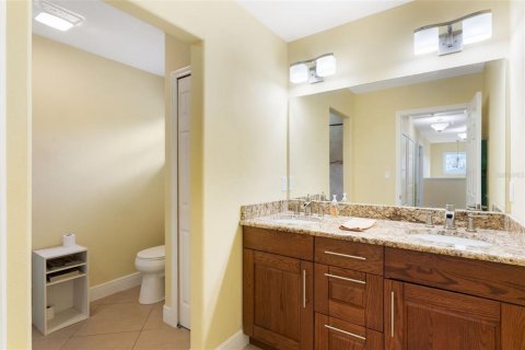 House in Altamonte Springs, Florida 4 bedrooms, 237.18 sq.m. № 1894662 - photo 21