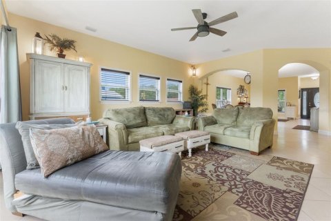 House in Altamonte Springs, Florida 4 bedrooms, 237.18 sq.m. № 1894662 - photo 8