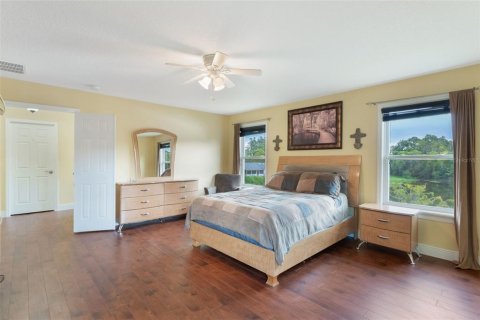 House in Altamonte Springs, Florida 4 bedrooms, 237.18 sq.m. № 1894662 - photo 17