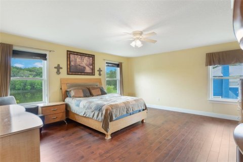 House in Altamonte Springs, Florida 4 bedrooms, 237.18 sq.m. № 1894662 - photo 19