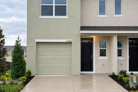 Touwnhouse à Land O' Lakes, Floride 3 chambres, 136.01 m2 № 2385688