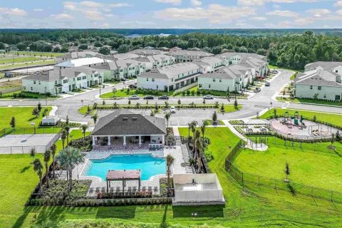 Touwnhouse à louer à Land O' Lakes, Floride: 3 chambres, 136.01 m2 № 2385688 - photo 12