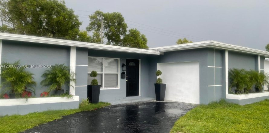 Дом в Санрайз, Флорида 3 спальни, 119.1м2 № 2067205