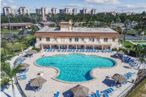 Condo in Saint Petersburg, Florida, 1 bedroom  № 1767181 - photo 16