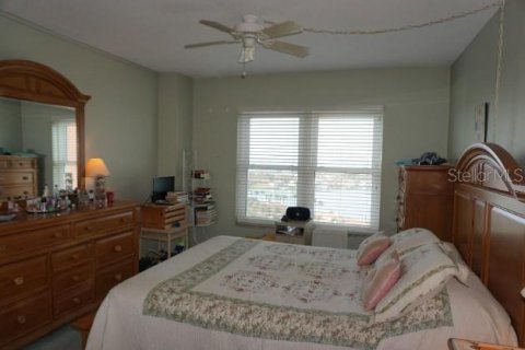 Condo in Saint Petersburg, Florida, 1 bedroom  № 1767181 - photo 8