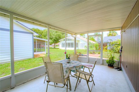 House in Sanford, Florida 3 bedrooms, 117.06 sq.m. № 1821261 - photo 15