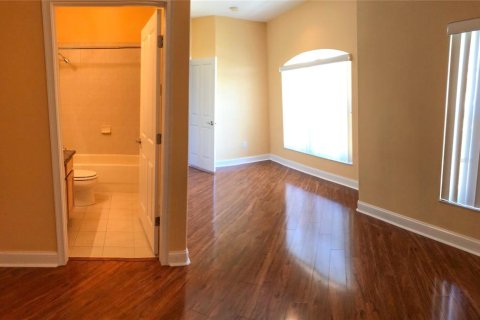 Townhouse in New Port Richey, Florida 3 bedrooms, 233.18 sq.m. № 1823044 - photo 14