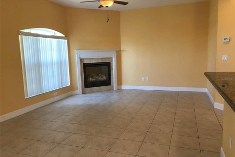 Townhouse in New Port Richey, Florida 3 bedrooms, 233.18 sq.m. № 1823044 - photo 22