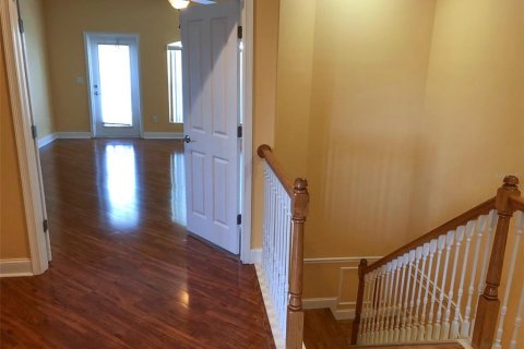 Townhouse in New Port Richey, Florida 3 bedrooms, 233.18 sq.m. № 1823044 - photo 17