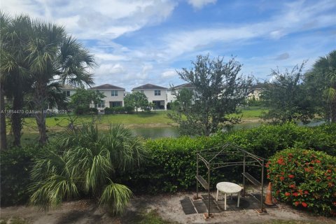 Снять в аренду кондоминиум в Дирфилд-Бич, Флорида 1 спальня, 61.32м2, № 1958716 - фото 17