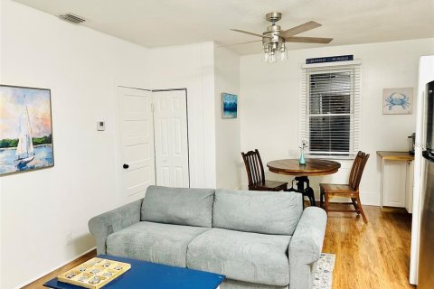 Casa en venta en New Smyrna Beach, Florida, 4 dormitorios, 210.7 m2 № 1533451 - foto 21