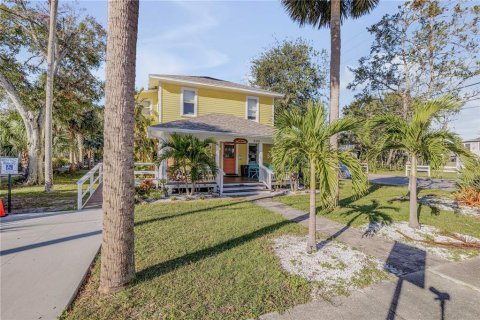 Casa en venta en New Smyrna Beach, Florida, 4 dormitorios, 210.7 m2 № 1533451 - foto 9