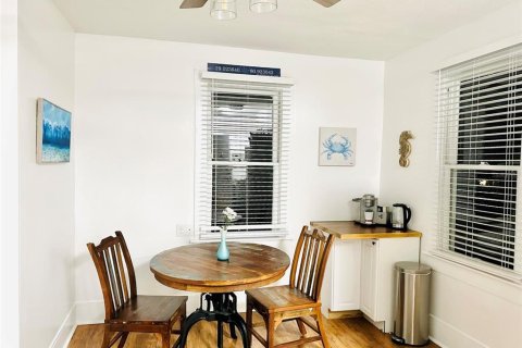 Casa en venta en New Smyrna Beach, Florida, 4 dormitorios, 210.7 m2 № 1533451 - foto 24