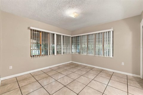 Villa ou maison à louer à Tampa, Floride: 2 chambres, 82.22 m2 № 2408143 - photo 22