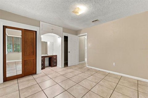 Villa ou maison à louer à Tampa, Floride: 2 chambres, 82.22 m2 № 2408143 - photo 24