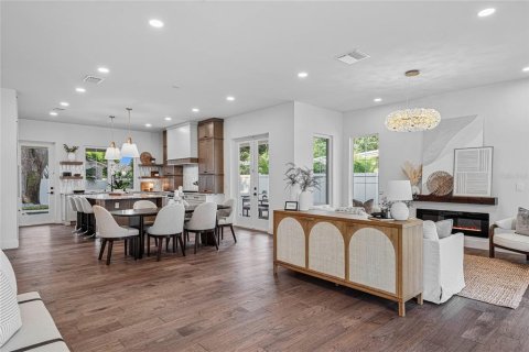 Casa en venta en Winter Park, Florida, 4 dormitorios, 254.83 m2 № 1796842 - foto 5