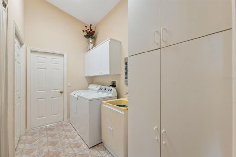Villa ou maison à vendre à New Port Richey, Floride: 2 chambres, 117.43 m2 № 1899536 - photo 25