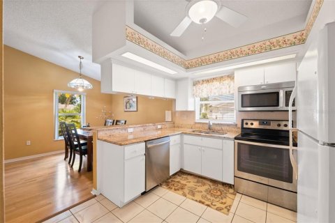 Villa ou maison à vendre à New Port Richey, Floride: 2 chambres, 117.43 m2 № 1899536 - photo 15