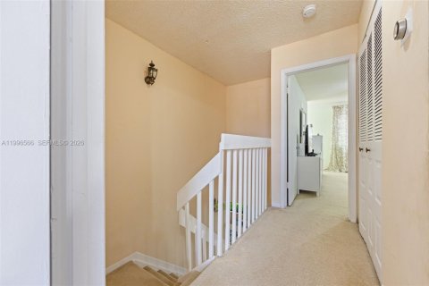 Adosado en venta en Pembroke Pines, Florida, 2 dormitorios, 113.62 m2 № 2064050 - foto 24